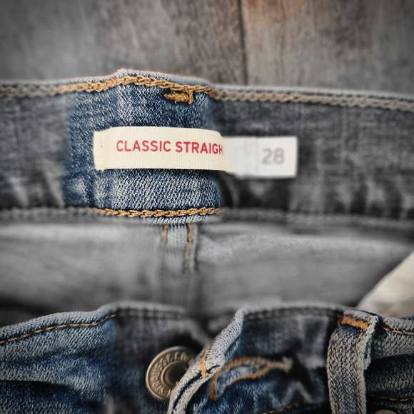 Levi's Red Tag, Classic Straight, size 6 short - Picture 3 of 4